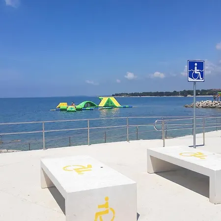 With A Parking Space - 11288 아파트 *