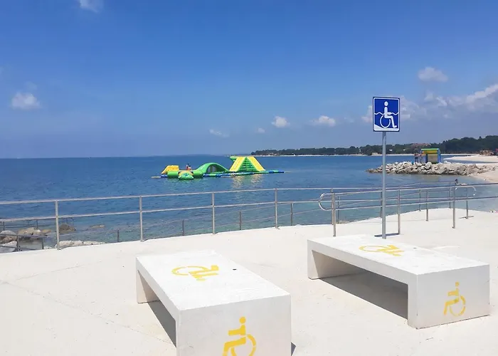 With A Parking Space - 11288 아파트 *