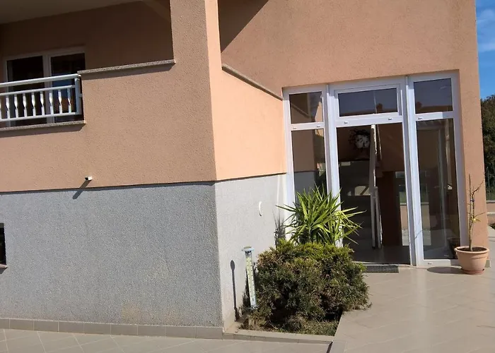 아파트 With A Parking Space - 11288 풀라