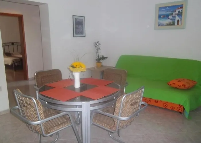 아파트 With A Parking Space - 11288